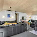 Feriehus Beautiful In With Sauna *