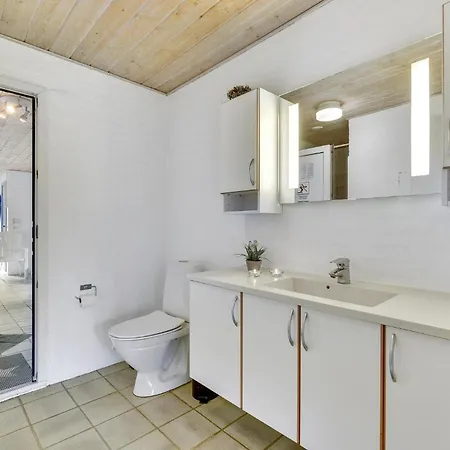 6 Bedroom Beautiful In Ringkobing * Søndervig