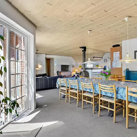 6 Bedroom Beautiful In Ringkobing Ferienhaus